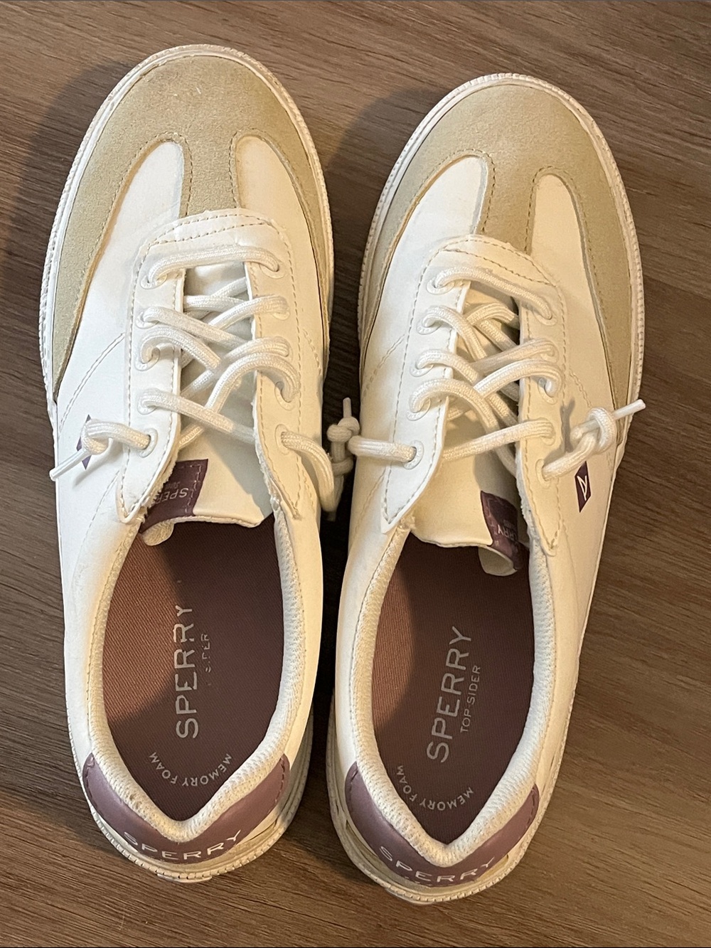 Sperry Women's Cream & Light Brown Lace-Up Sneakers Sz 9.5